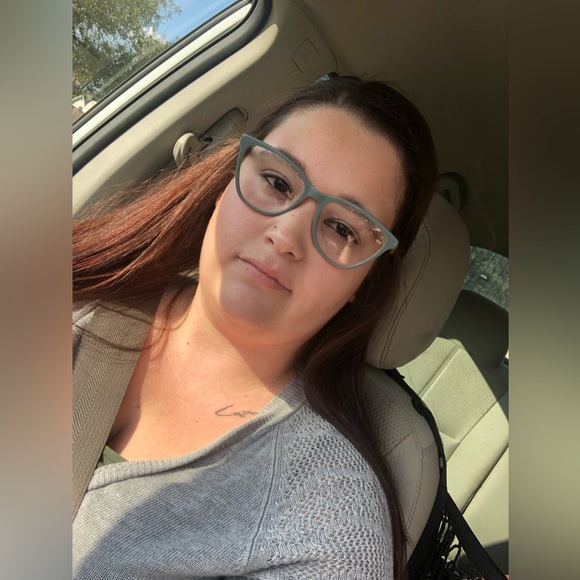 Meet your Posher, Chilo & Jade - Picture 2 of 4